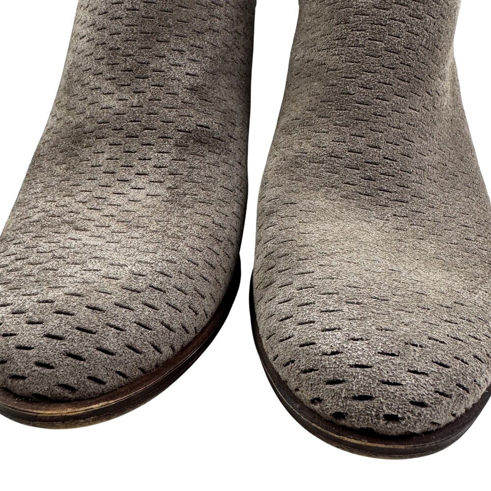Lucky Brand Baley Suede Perforated Cut Out Sides Block Heel Booties Women's 8.5 - Picture 3 of 9
